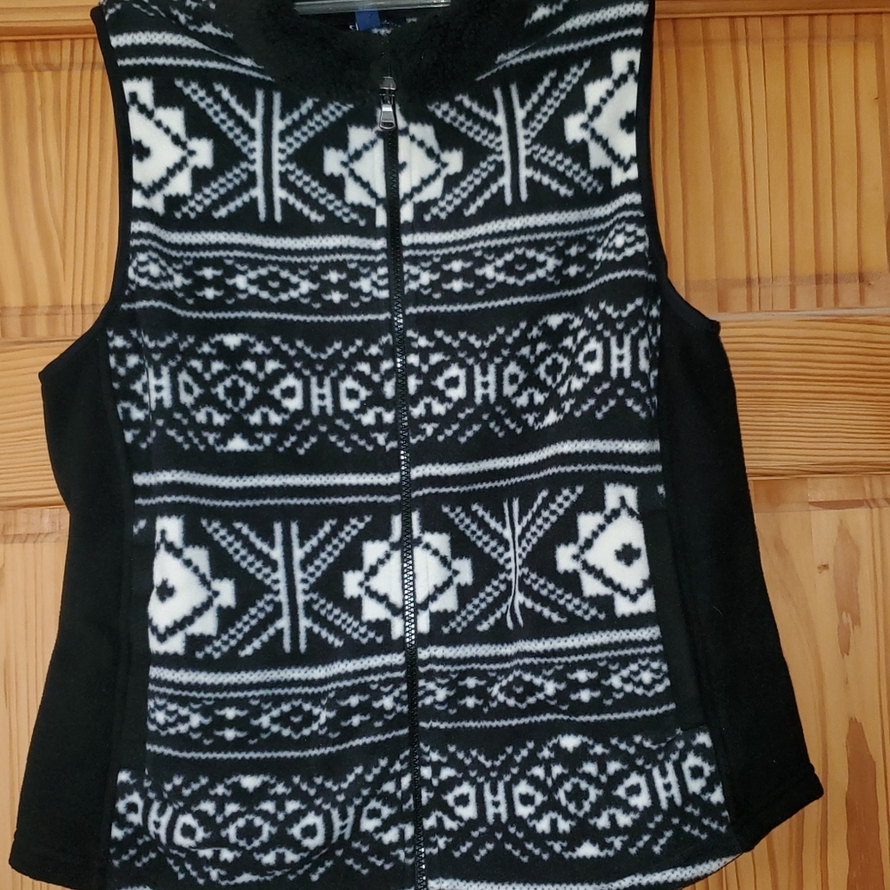Chaps Petite Fleece Zippered Vest